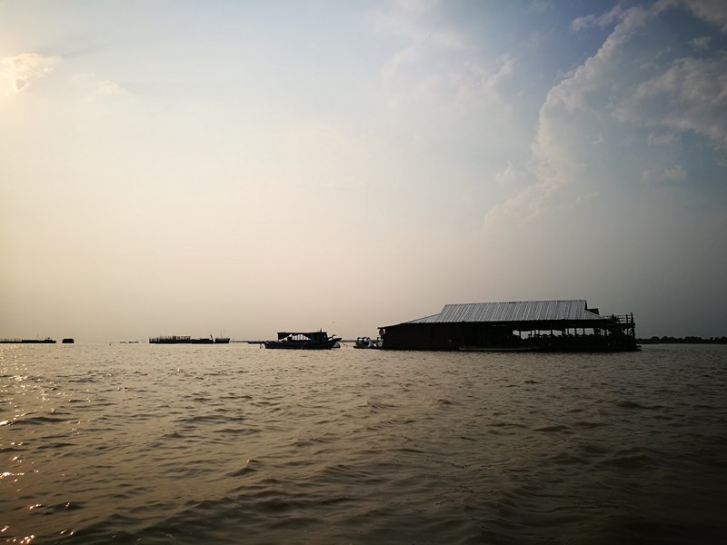 tonlesap27 Siem Reap-Tonle Sap洞里薩湖 柬埔寨的魚米鄉 落後環境中的知足生活
