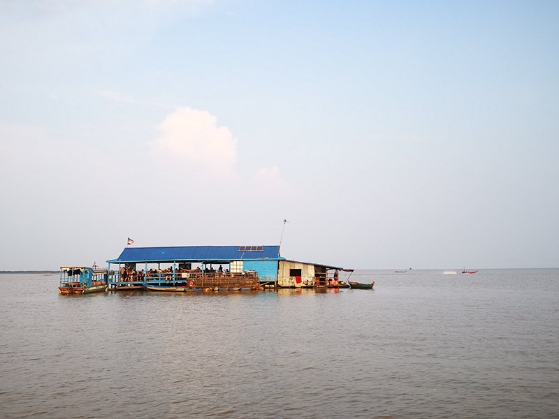 tonlesap32 Siem Reap-Tonle Sap洞里薩湖 柬埔寨的魚米鄉 落後環境中的知足生活