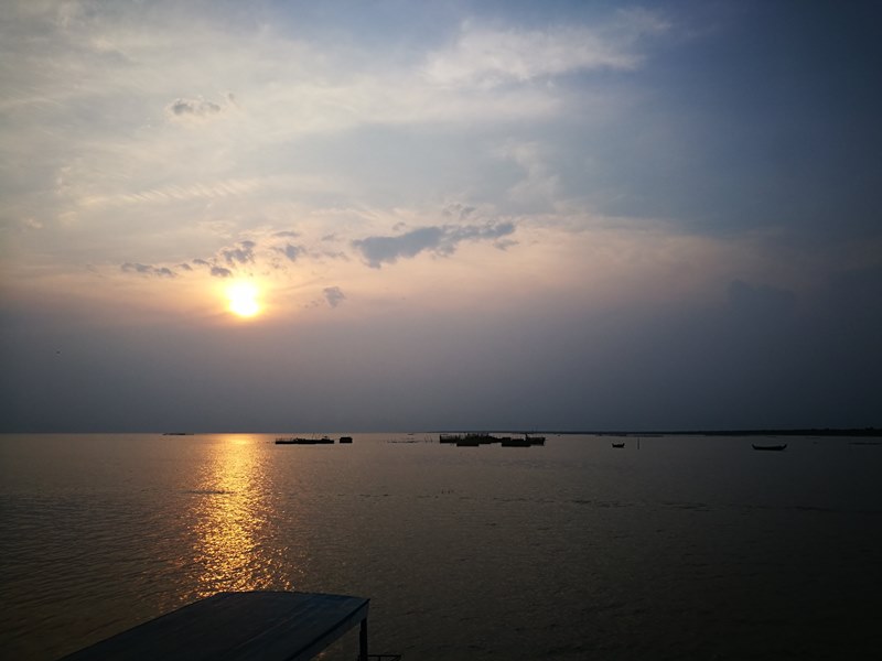 tonlesap37 Siem Reap-Tonle Sap洞里薩湖 柬埔寨的魚米鄉 落後環境中的知足生活