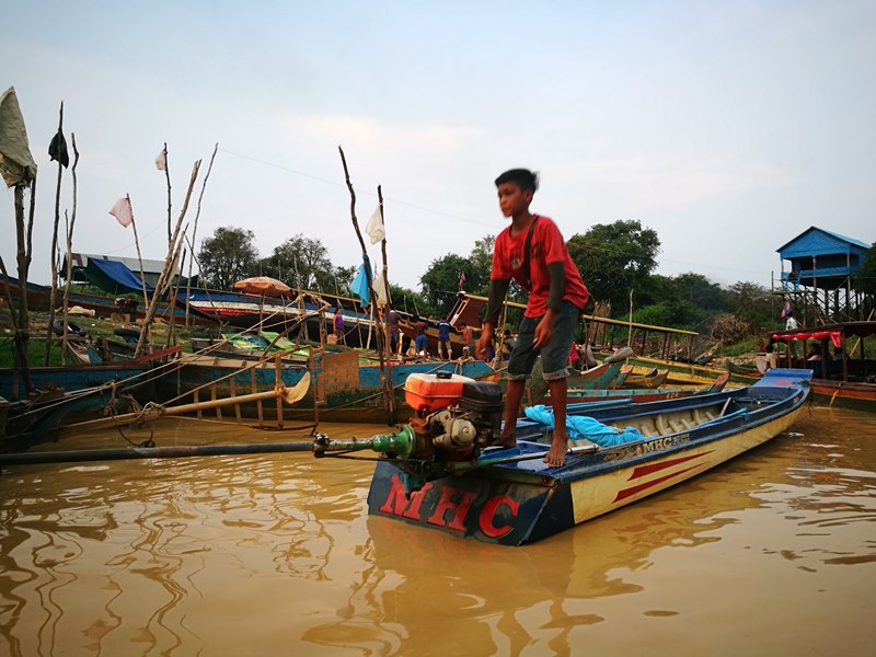 tonlesap44 Siem Reap-Tonle Sap洞里薩湖 柬埔寨的魚米鄉 落後環境中的知足生活