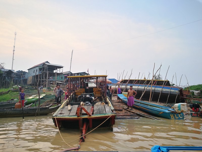 tonlesap46 Siem Reap-Tonle Sap洞里薩湖 柬埔寨的魚米鄉 落後環境中的知足生活