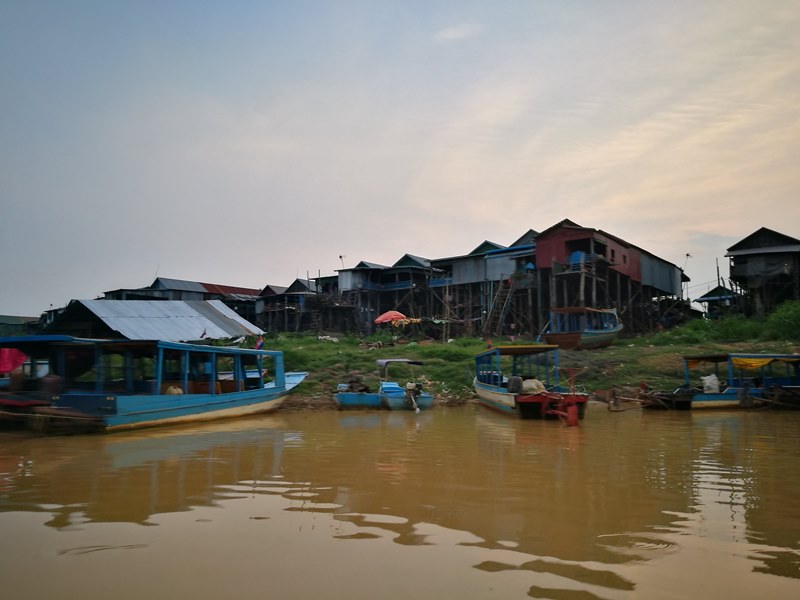 tonlesap49 Siem Reap-Tonle Sap洞里薩湖 柬埔寨的魚米鄉 落後環境中的知足生活
