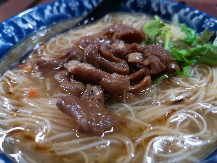 donmenmarket6 新竹-老市場新氣象 文創風走進老東門市場...享初食堂 賣大腸麵線的居酒屋