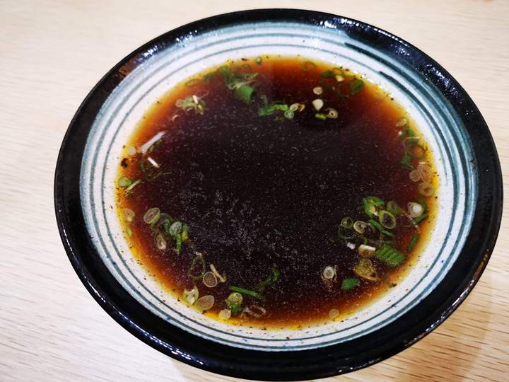 cakeking2 中壢-餅王 牛肉麵捲餅都優 健行旁好吃的麵食館