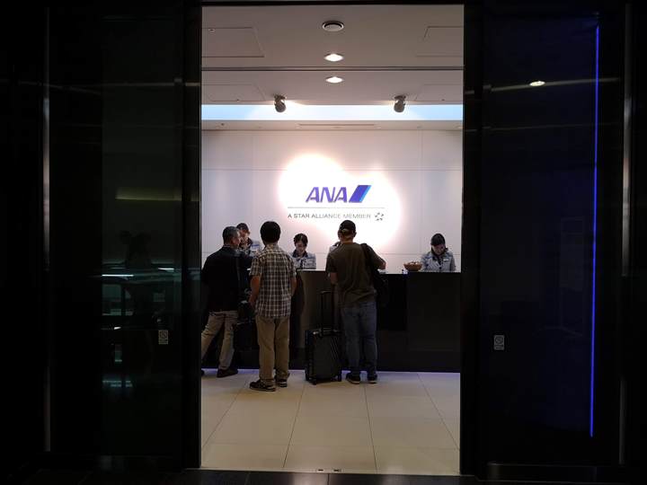 fly78714 201806 ANA松山羽田 來回送貴賓室...真大器