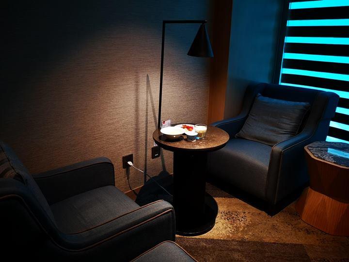 flysinsin03 201805台北新加坡Kitty伴我飛