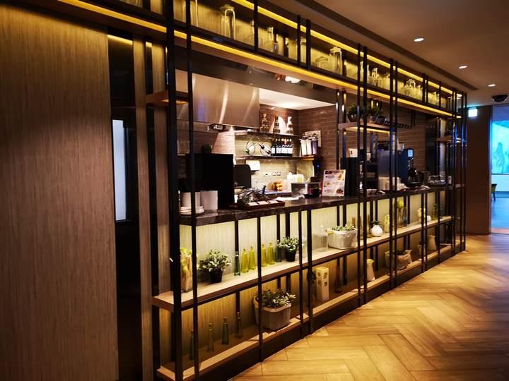 flysinsin04 201805台北新加坡Kitty伴我飛