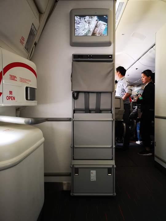 flysinsin11 201805台北新加坡Kitty伴我飛