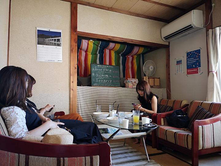 konichiwa09 Naoshima-Cafe Konichiwa直島本村港旁 可愛海景咖啡館