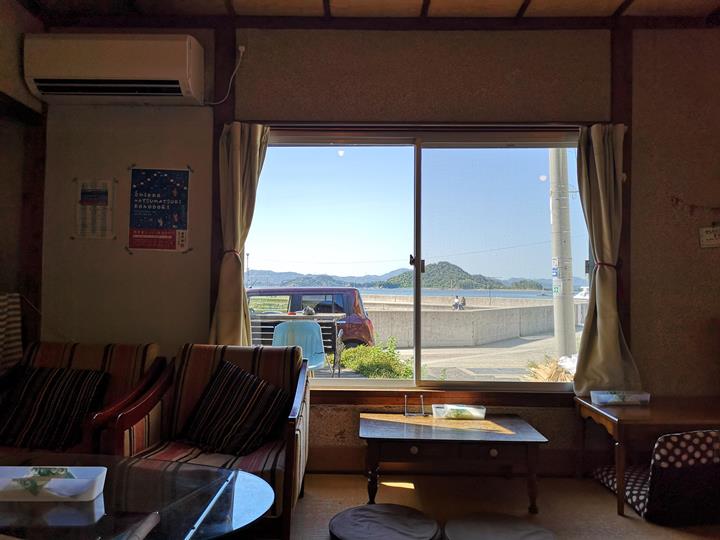 konichiwa10 Naoshima-Cafe Konichiwa直島本村港旁 可愛海景咖啡館