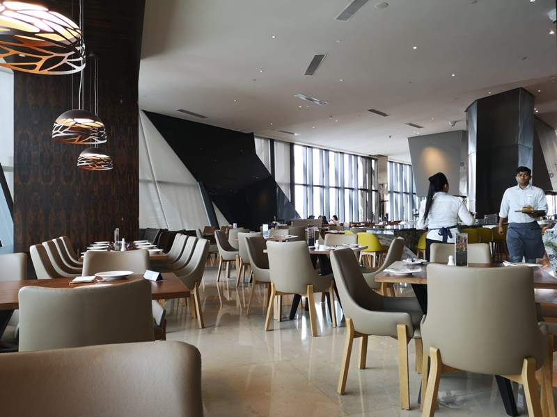 ElementKL13 Kuala Lumpur-吉隆坡Element by Westin簡單大方木質舒適飯店 升套房真開心