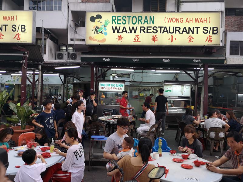 Kuala Lumpur-亞羅街夜市街 名店黃亞華 推薦烤雞翅與鹹蛋魷魚
