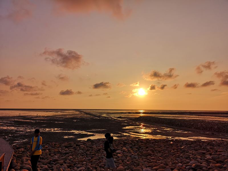 like81712 新竹-國家級香山濕地 美麗落日 Like 8咖啡廳飲料美食 好搭配