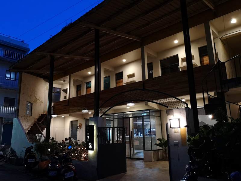 reecho02 新竹-一想一響 清水模工業風 手沖甜點皆優