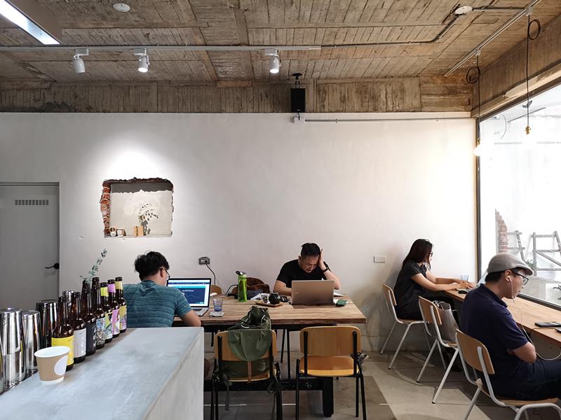 reecho08-1 新竹-一想一響 清水模工業風 手沖甜點皆優