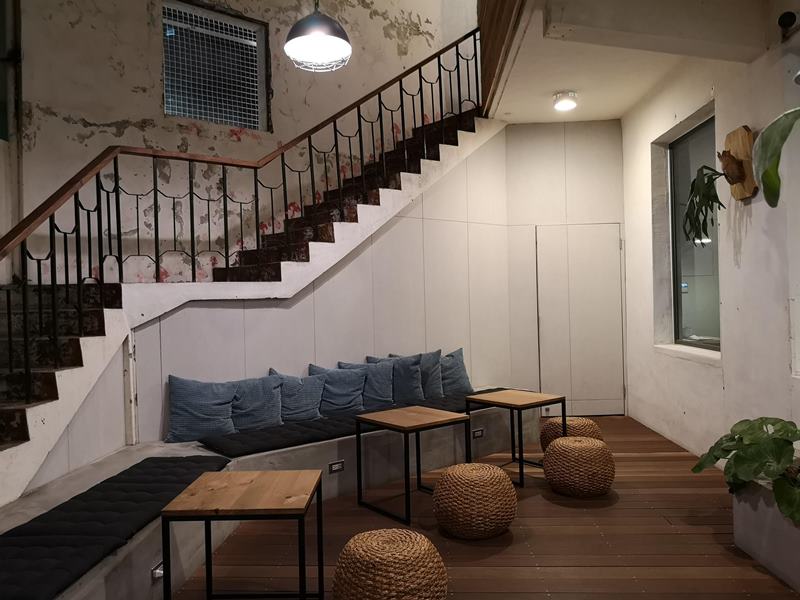 reecho10 新竹-一想一響 清水模工業風 手沖甜點皆優