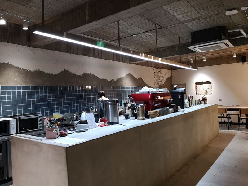 reecho17 新竹-一想一響 清水模工業風 手沖甜點皆優