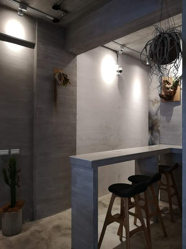 rollingstone13 中壢-流石咖啡 簡單清水模工業風