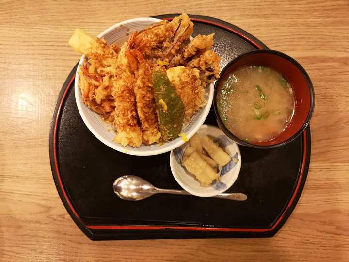 tenkichiya0711 新竹-天吉屋(巨城店) 天丼名店 爽口不油膩的炸物