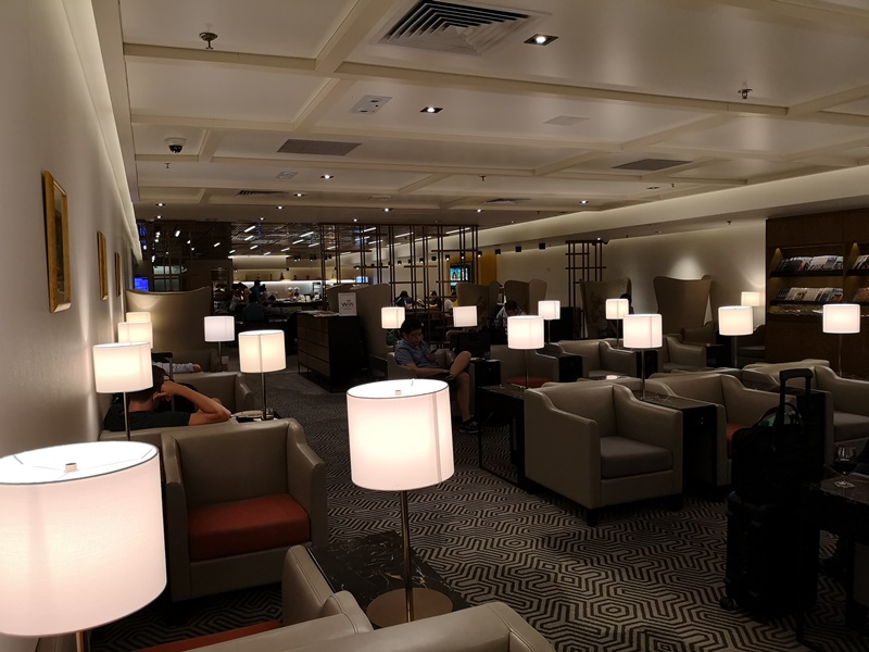 flyinghk12 201808台北香港 星盟金卡好好用一路開心飛...