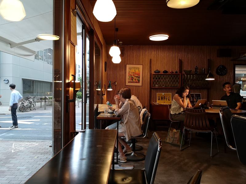 fuglen06 Shibuya-Fuglen Tokyo超好喝的網美咖啡館 澀谷代代木公園旁來自挪威奧斯陸展翅自由飛翔的咖啡館