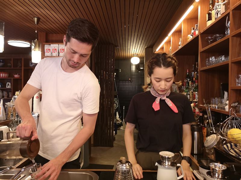 fuglen13 Shibuya-Fuglen Tokyo超好喝的網美咖啡館 澀谷代代木公園旁來自挪威奧斯陸展翅自由飛翔的咖啡館