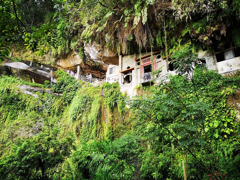 galaxycave06 新店-銀河洞 人氣秘境 走一趟深呼吸感受銀河洞的仙氣