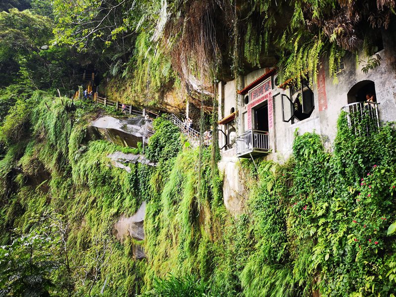 galaxycave10 新店-銀河洞 人氣秘境 走一趟深呼吸感受銀河洞的仙氣