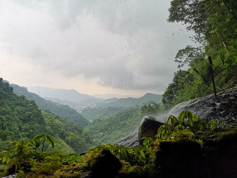 galaxycave25-1 新店-銀河洞 人氣秘境 走一趟深呼吸感受銀河洞的仙氣