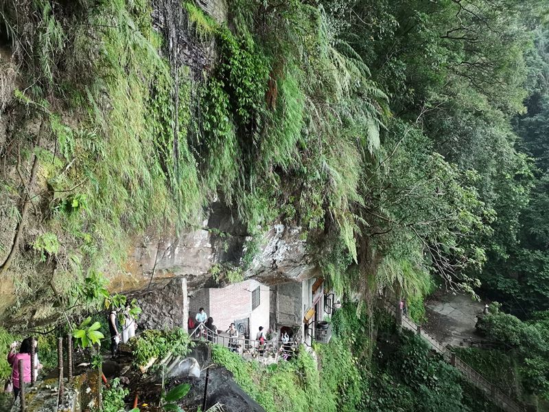 galaxycave30 新店-銀河洞 人氣秘境 走一趟深呼吸感受銀河洞的仙氣