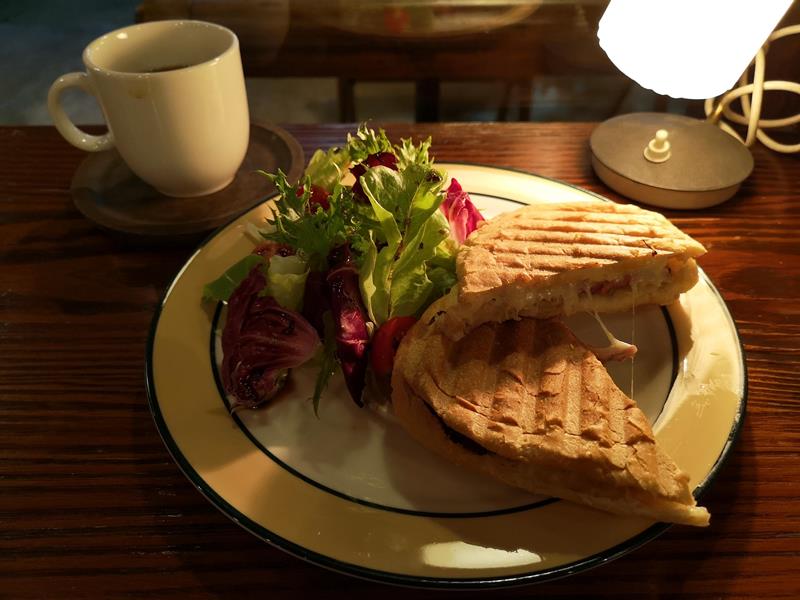 gleam24 新竹-暗室微光 老宅甜點手沖咖啡