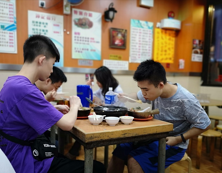 kunchi03 HK-坤記煲仔小菜 豬骨湯滑順濃郁 煲仔飯可口道地 必比登推薦小店