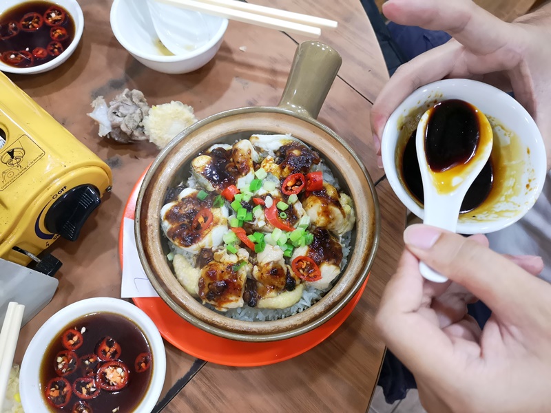 kunchi14 HK-坤記煲仔小菜 豬骨湯滑順濃郁 煲仔飯可口道地 必比登推薦小店