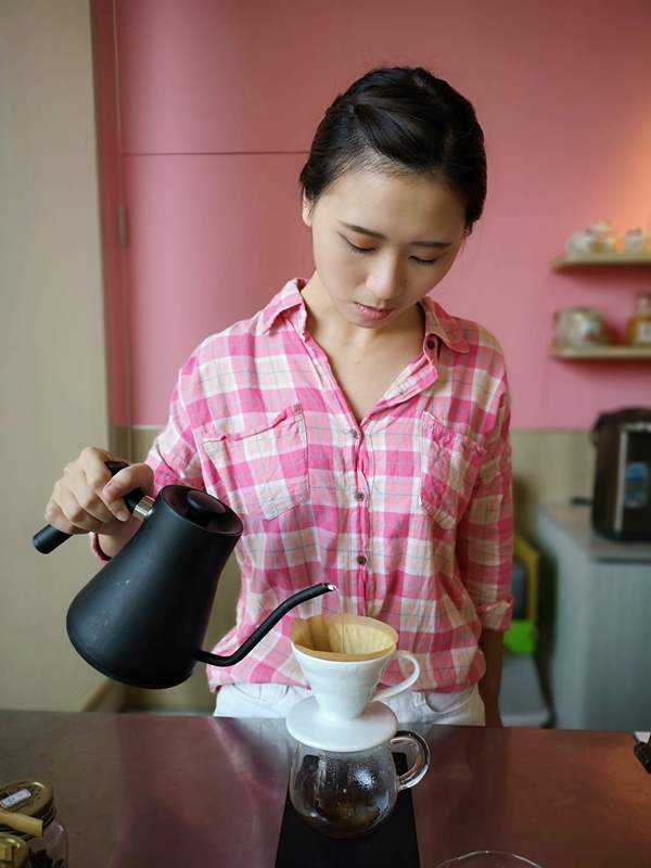 liscafe15 桃園-Li's 俐思咖啡 滿滿粉紅泡泡的北歐風咖啡管 手沖推廣台灣豆 好喝