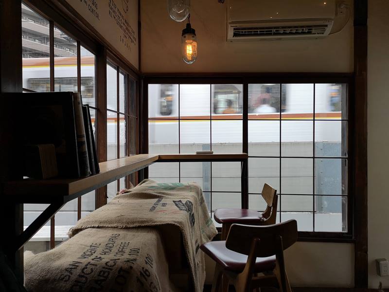 onibuscoffee11 Nakameguro-Onibus Coffee中目黑的老屋咖啡館 伴隨電車聲響的咖啡香