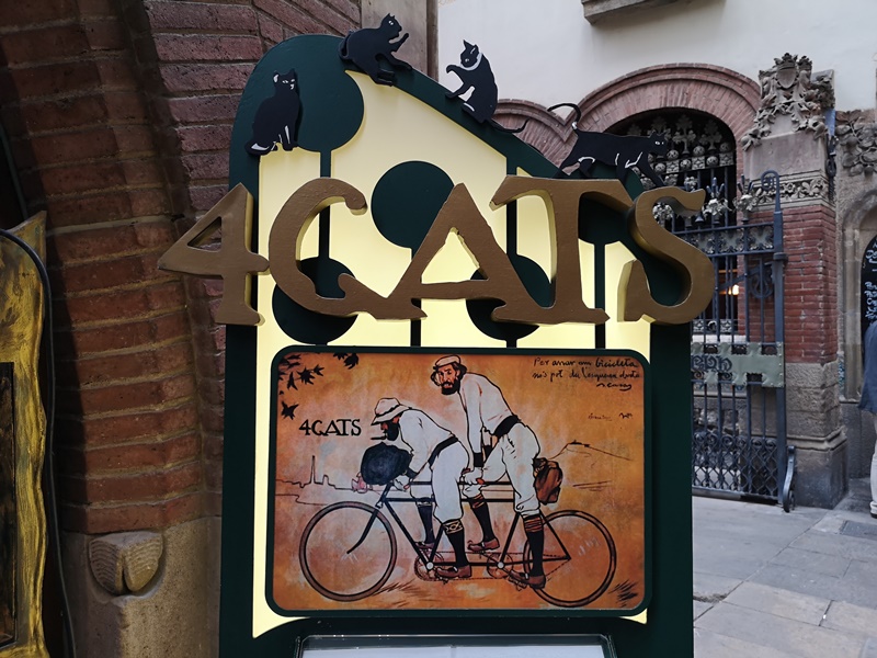 Barcelona-巴塞隆納四隻貓咖啡 Els Quatre Gats感受藝文風情的咖啡館