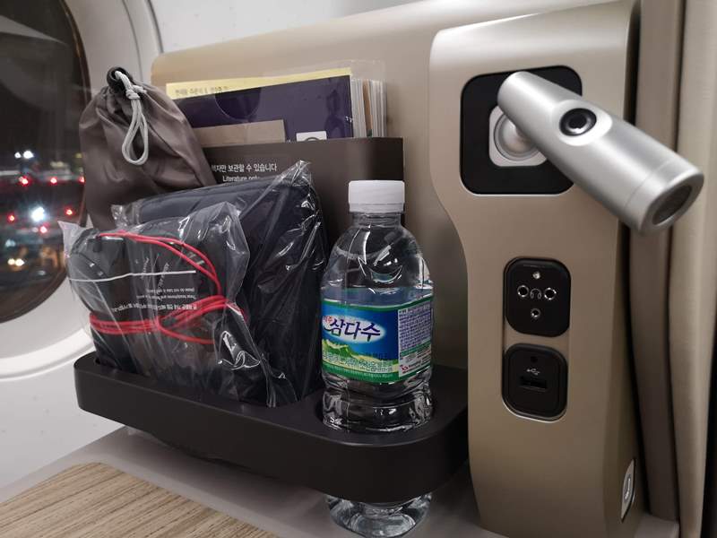 flyci16303 201810韓亞航倫敦首爾轉台北 飛機delay改班機行李遲延 什麼都遇到了...