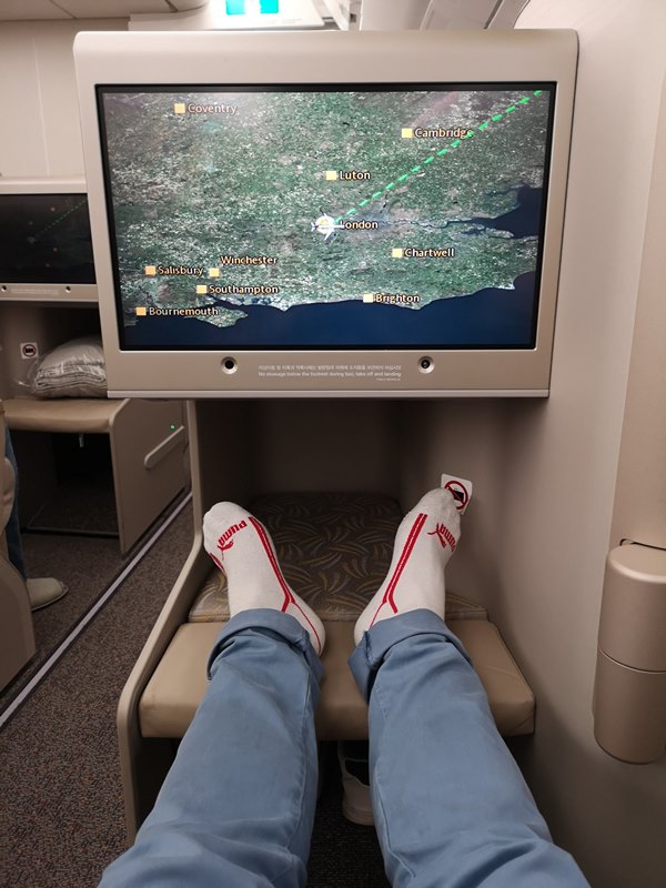 flyci1630601 201810韓亞航倫敦首爾轉台北 飛機delay改班機行李遲延 什麼都遇到了...