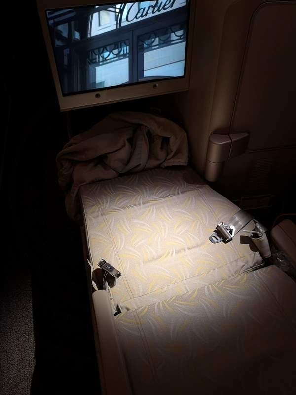 flyci16306023 201810韓亞航倫敦首爾轉台北 飛機delay改班機行李遲延 什麼都遇到了...