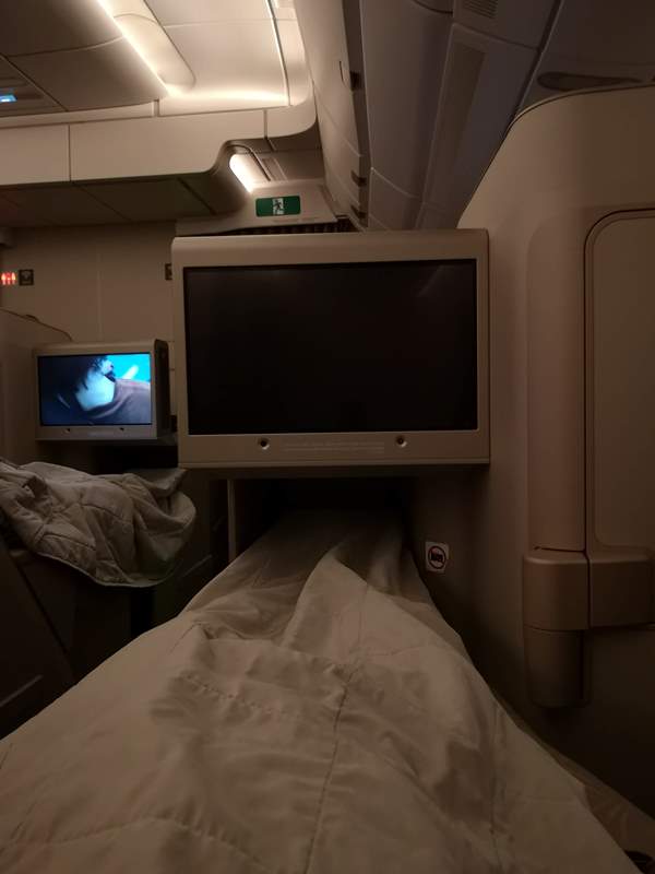 flyci16306024 201810韓亞航倫敦首爾轉台北 飛機delay改班機行李遲延 什麼都遇到了...