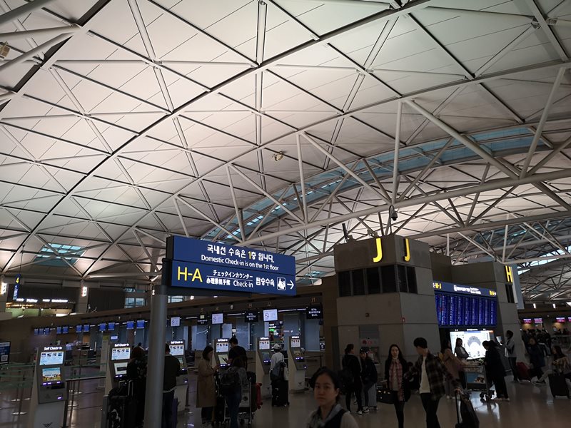 flyci16326 201810韓亞航倫敦首爾轉台北 飛機delay改班機行李遲延 什麼都遇到了...