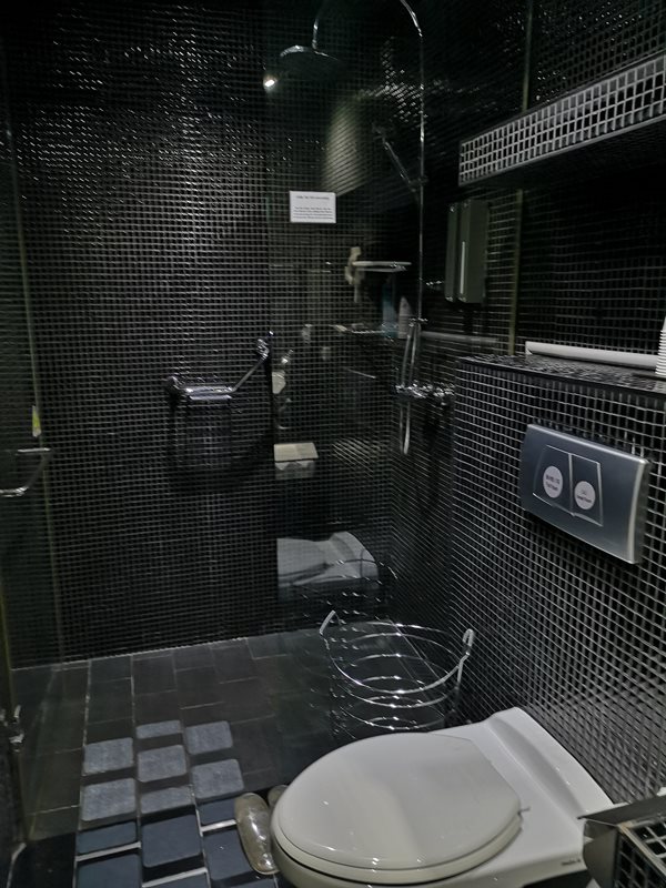 flyci16329 201810韓亞航倫敦首爾轉台北 飛機delay改班機行李遲延 什麼都遇到了...