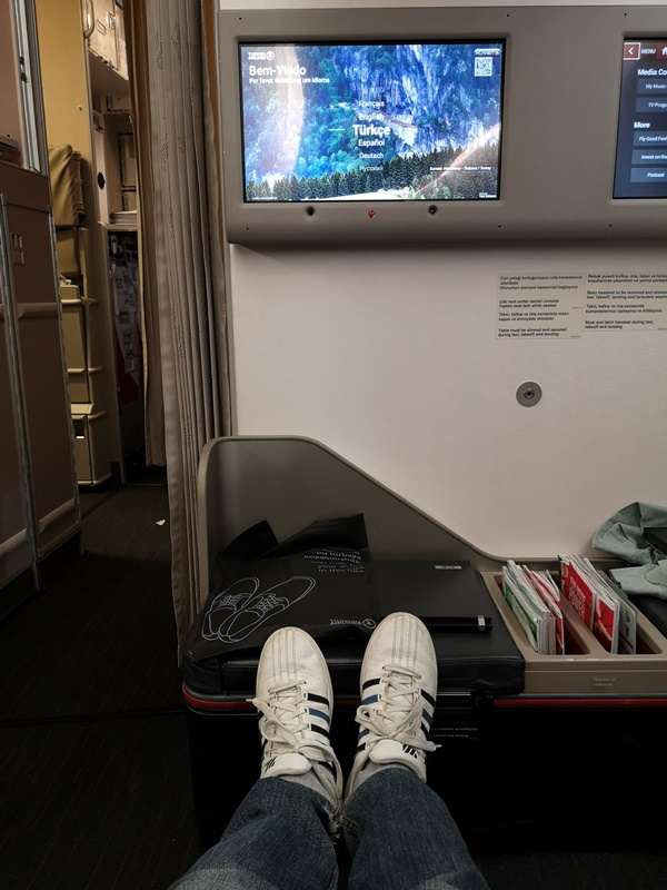 flytk025380111 201810台北伊斯坦堡巴塞隆納 TK025商務艙飛行