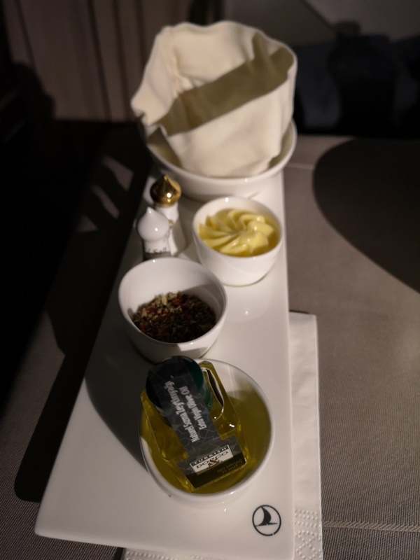 flytk025380130 201810台北伊斯坦堡巴塞隆納 TK025商務艙飛行