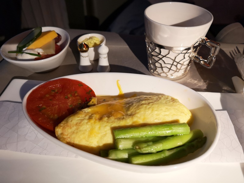 flytk025380138 201810台北伊斯坦堡巴塞隆納 TK025商務艙飛行