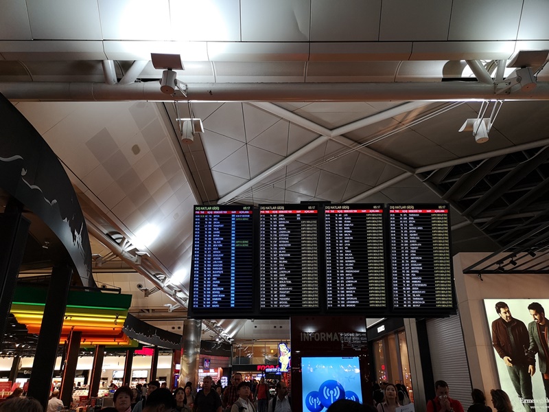 flytk025380144 201810台北伊斯坦堡巴塞隆納 TK025商務艙飛行