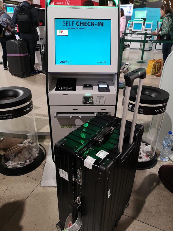 flytp04 201810葡萄牙航空TP364只能說網路說的都是真的...只有delay還是delay