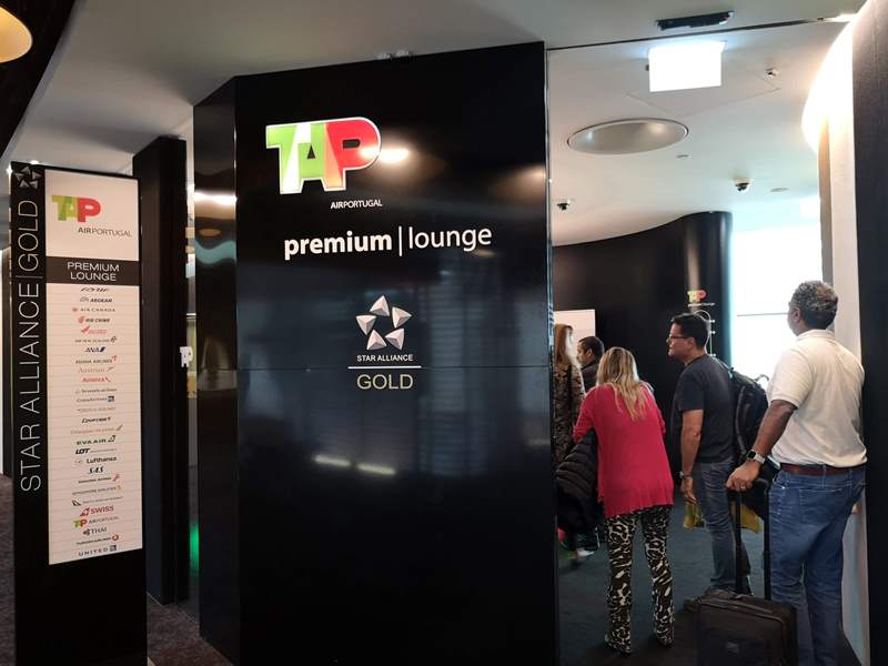 flytp08 201810葡萄牙航空TP364只能說網路說的都是真的...只有delay還是delay