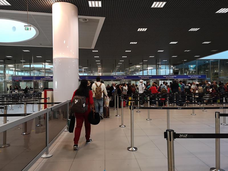 flytp20 201810葡萄牙航空TP364只能說網路說的都是真的...只有delay還是delay