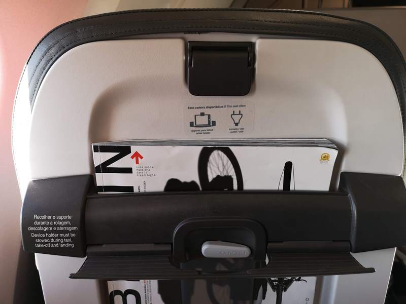 flytp24 201810葡萄牙航空TP364只能說網路說的都是真的...只有delay還是delay